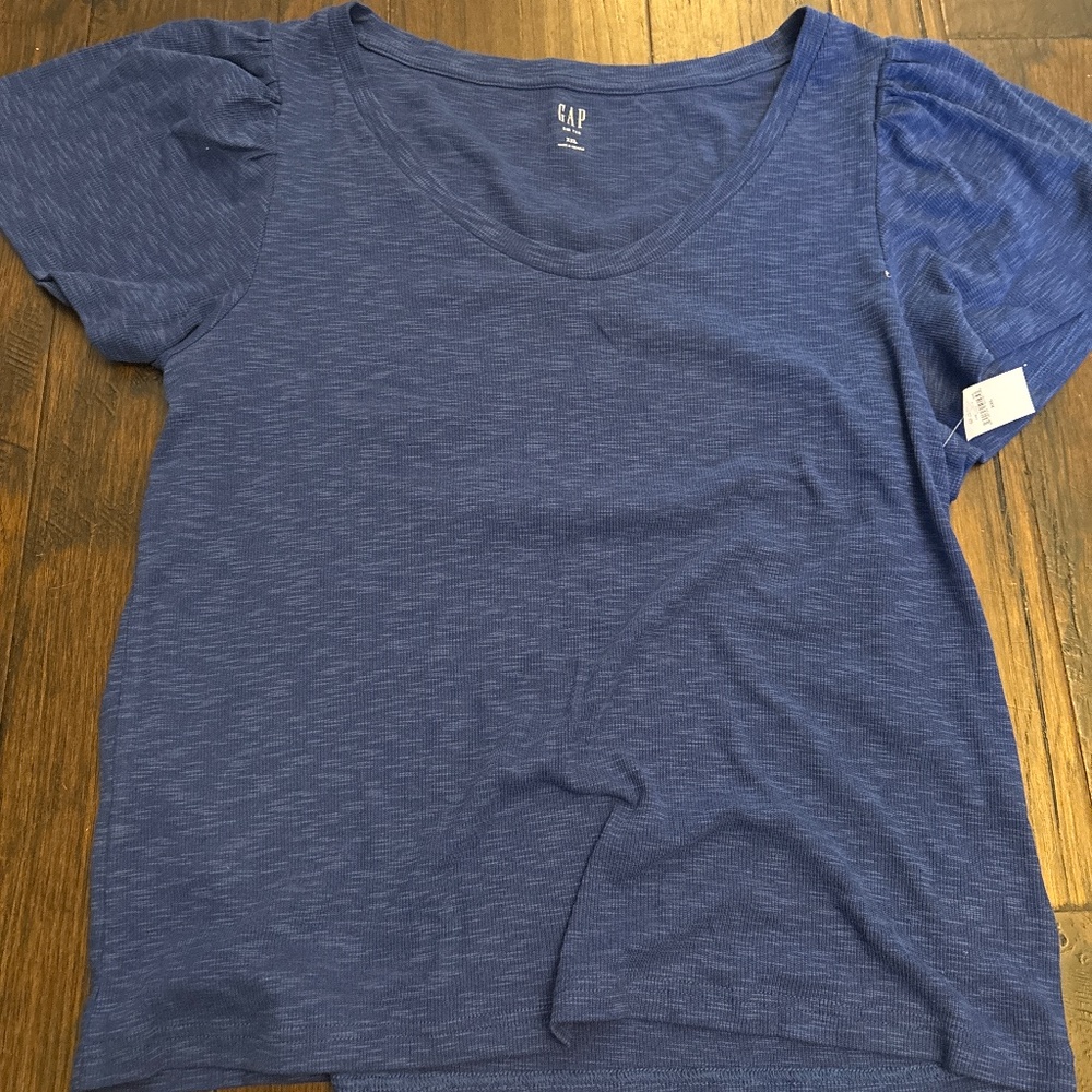 Old Navy Tee  - Size XX-Large. Brand new with Tags!